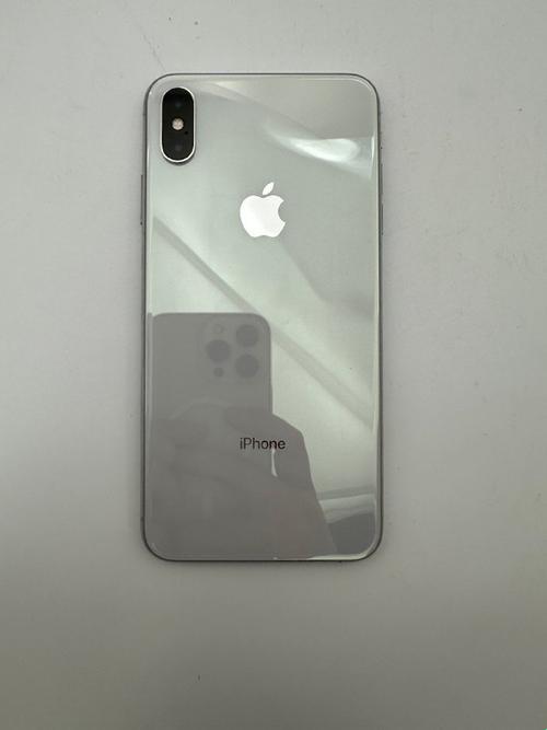 “iPhoneXSMax，巨无霸中的战斗机！”